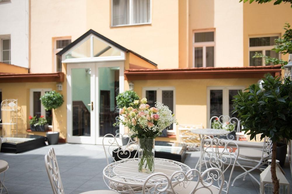 Hotel Hastal Old Town Prag